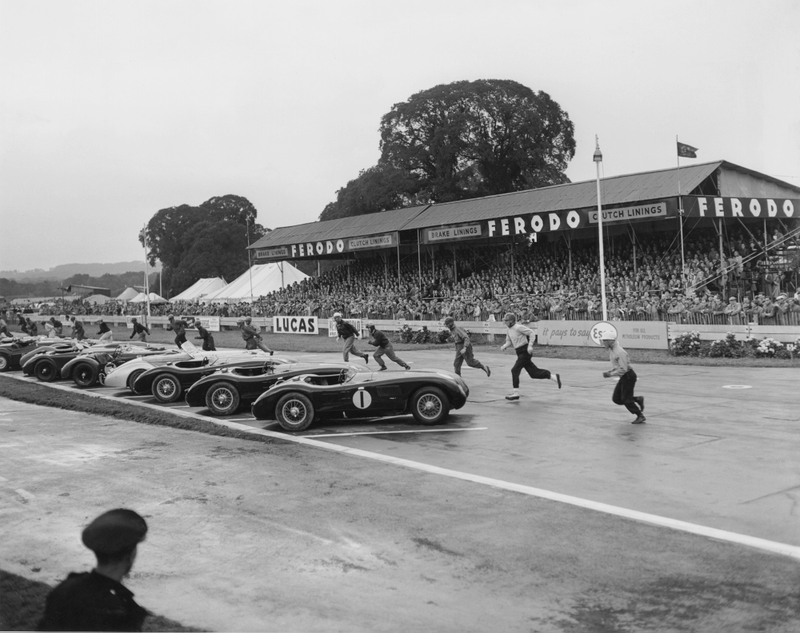 Illustration for article titled These Incredible Photos Show How Le Mans Evolved Over 84 Years